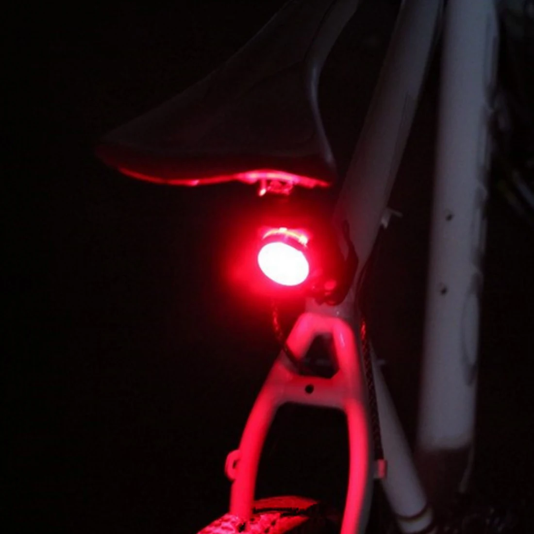 Clearance Built-in battery Bicycle Tail Light 4 modes Rechargeable USB LED Bike Light Flashlight 4 Clearance Built-in battery Bicycle Tail Light 4 modes Rechargeable USB LED Bike Light Flashlight 4