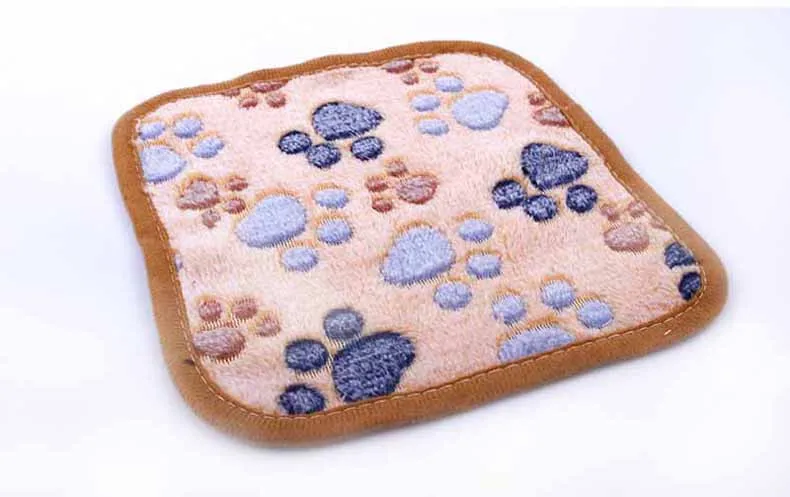 Soft and Comfort Pet Blanket Winter Warm Dog Kennel Mat Thick Coral Fleece Pets Dogs Cats Blanket Mat XS S M L Pet Products Wholesale6