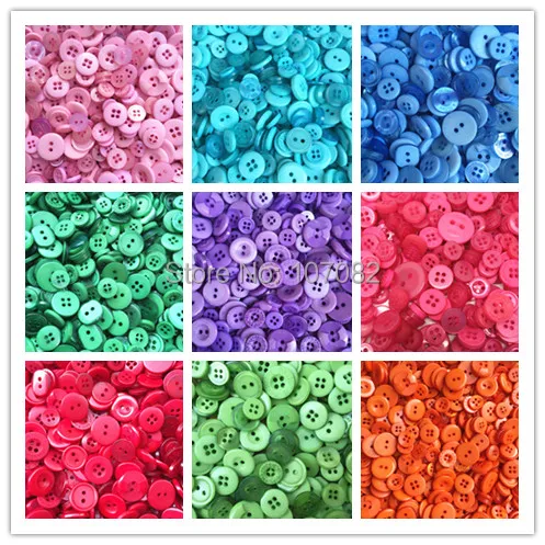 Swpeet 1000pcs Christmas Assorted Craft Buttons, 2 and 4 Holes Red Round Craft Resin Sewing Buttons Suitable for Christmas Sewing Decorations, Art 