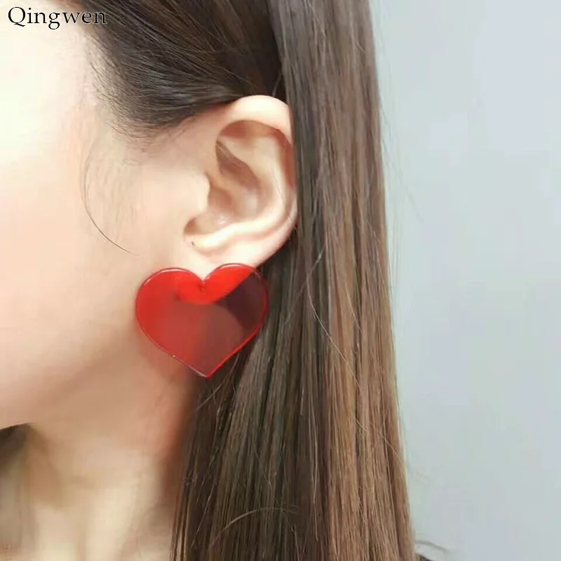 

Qingwen Simple Design Geometric Earrings Female Transparent Acrylic Stud Earrings for Women Brincos Jewelry Korean Earrings