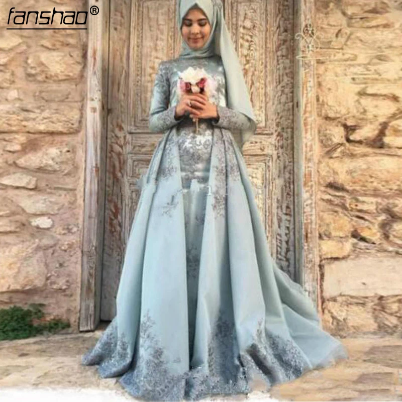

Silver Satin Muslim Evening Dresses With Scarf 2019 A-line Lace Beaded Islamic Dubai Saudi Arabic Long Formal Evening Gown
