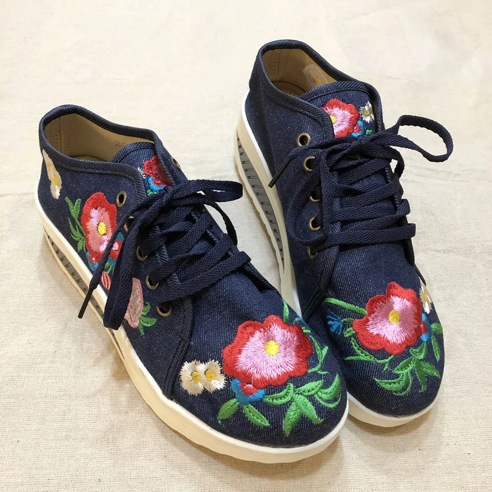 Skup Veowalk kwiatowy haft moda damska płótno płaskie platformy zasznurować panie Casual komfortowe tenisówki buty kobieta pnącza