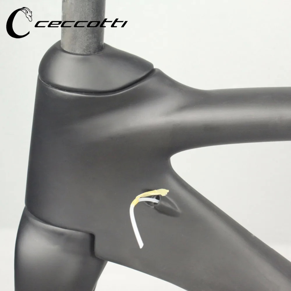 Clearance Ceccotti carbon road frame carbon fiber T1000 carbon bike frame BSA/BB30/PF30 Bottom Bracket weave UD Di2&Mechanical framesets 4 Clearance Ceccotti carbon road frame carbon fiber T1000 carbon bike frame BSA/BB30/PF30 Bottom Bracket weave UD Di2&Mechanical framesets 4