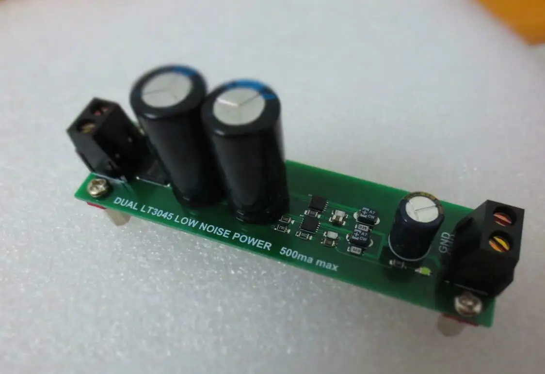 

DIYERZONE Dual LT3045 Ultra Low Noise Regulated Linear Power Supply 3.3V 5V 9.4V L14-17