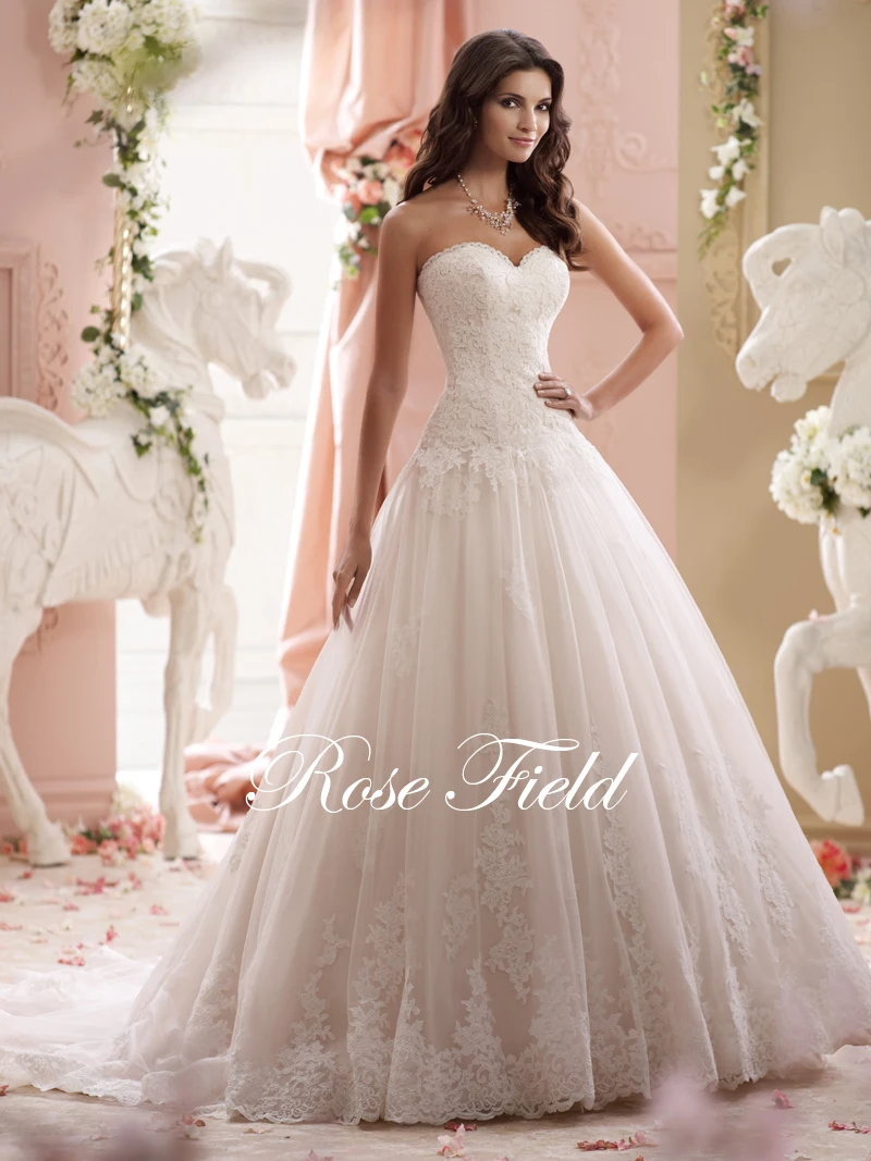 

SL-020992 Elegant A-line Sweetheart Appliqued Lace Bridal Wedding Dress 2015