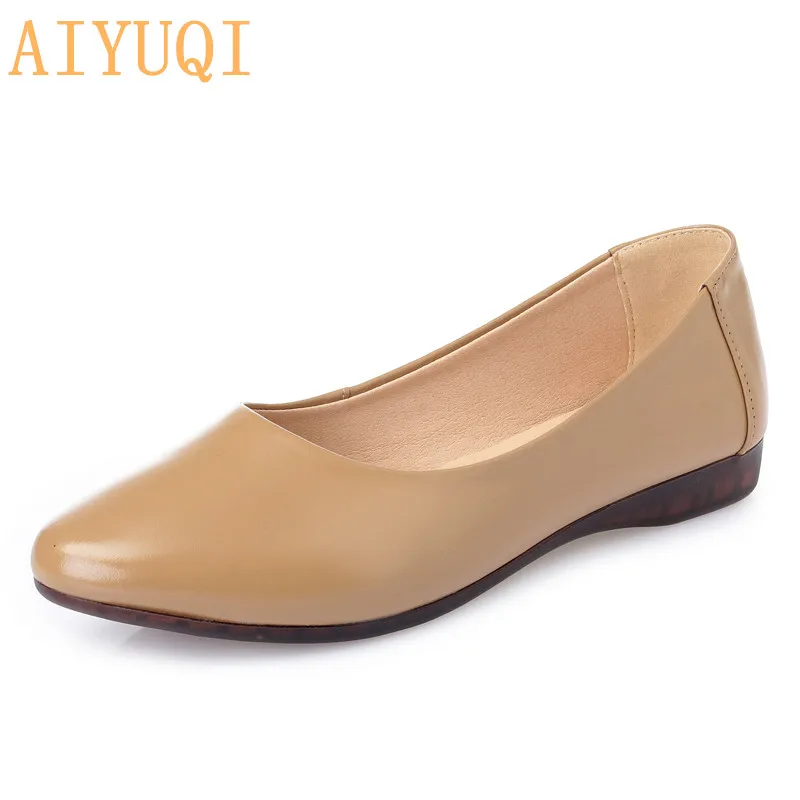 

AIYUQI women flat sandals 2019 Spring genuine leather women flats shoes soft bottom,breathable hole casual loafers mother shoes