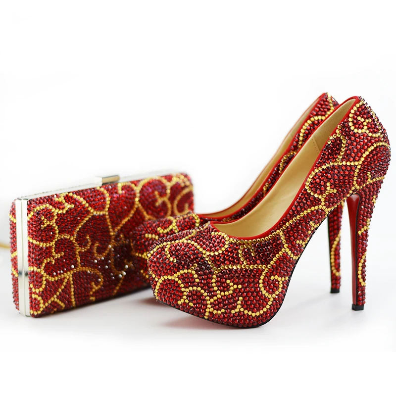 Talón Lances 14cm Mano A Red Tamaño De 11cm Nupcial 8cm Hecho Partido Oro Bolso El With Alto Heels Con Rhinestone red Heels Rojo Del Bag Grande red Vestido Boda Zapatos aTdwRq51R