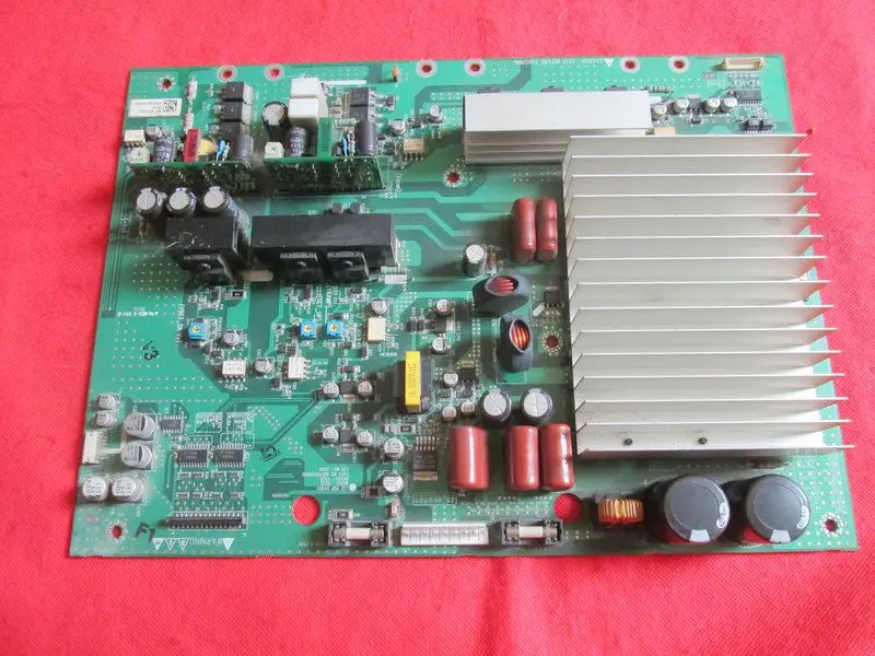 

6871QYH030C 6870QYH001D Good Working Tested