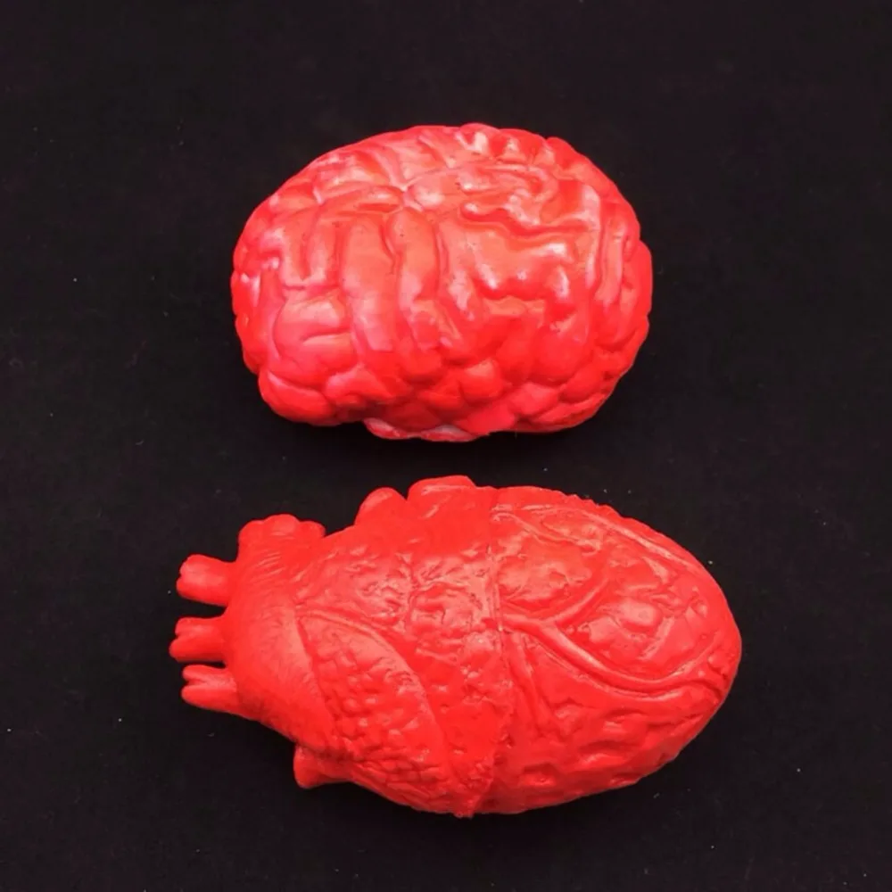 Halloween Horror Props Bloody Hand Haunted House Party Decoration Scary Fake Hand Finger Leg Foot Brain Heart Halloween Supplies