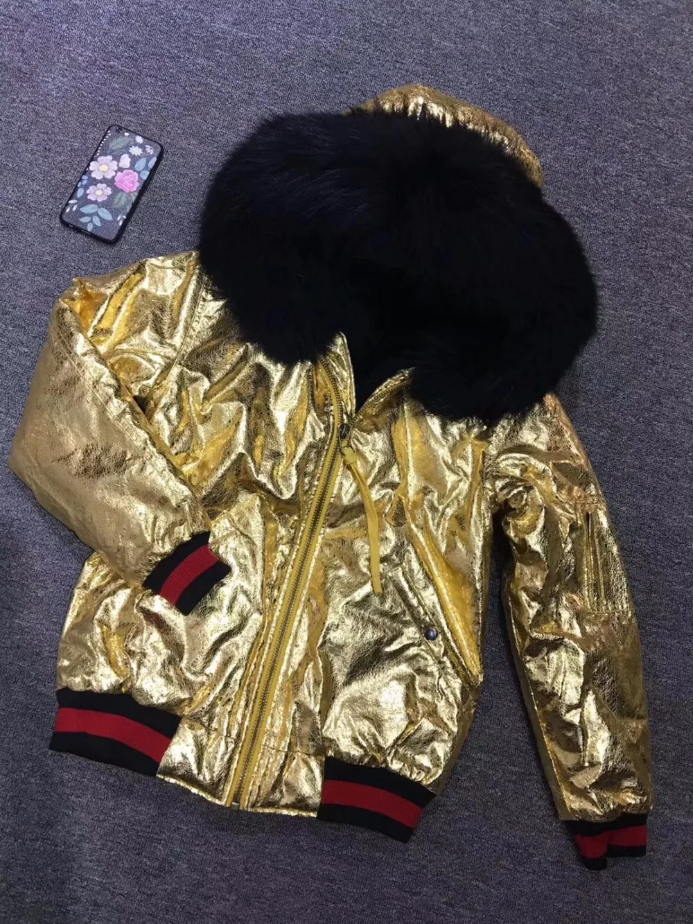 

Shiny Golden Fabric Bomber Jacket With Black Faux Fur Lining Winter Fashion Women And Men Fur Coat Raccoon Fur Collar Trim