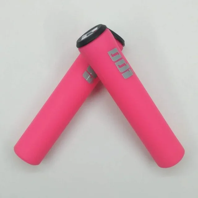 ODI-mountainbike-stuur-handvat-anti-slip-schokdemper-mountainbike-balans-fiets-handvat-siliconen-grip-bike-mitt.jpg_640x640 (7)