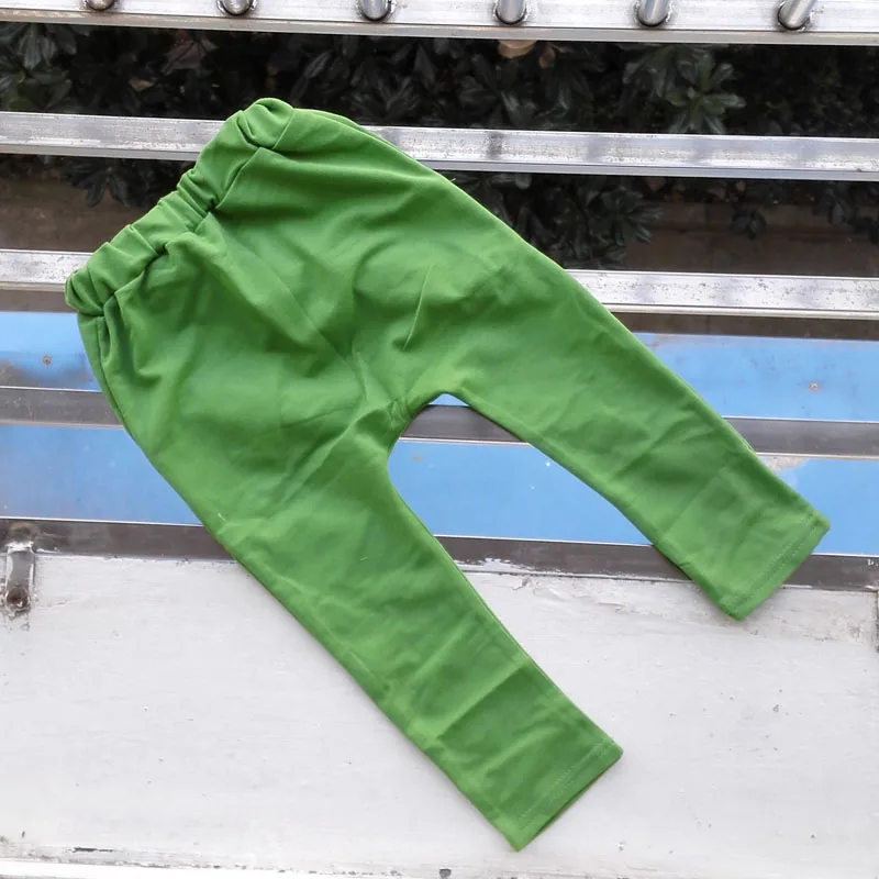 Штаны для мальчиков детская весенне-осенняя одежда детские штаны для маленьких мальчиков и девочек, штаны-шаровары фабричные, с четырьмя пуговицами, г., однотонные, красные, зеленые