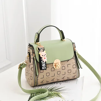 

2020 Luxury New Crossbody Bags for Women Leather Handbags Handbag Women Bag Designer Badge Lattice Chain Shoulder Bag Sac A Main