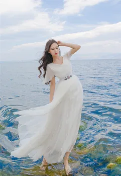 

2019 Summer New Arrival High Quality Bohemian Style V Collar Flower Embroidery Woman Chiffon Long Dress