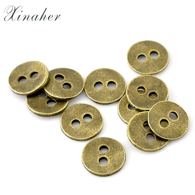 Пуговица 11мм октагон. Пуговки металлические мини для игрушек. Пуговица с 2 отверстиями. Пуговицы плоские с дырками. Пуговицы с двумя отверстиями.