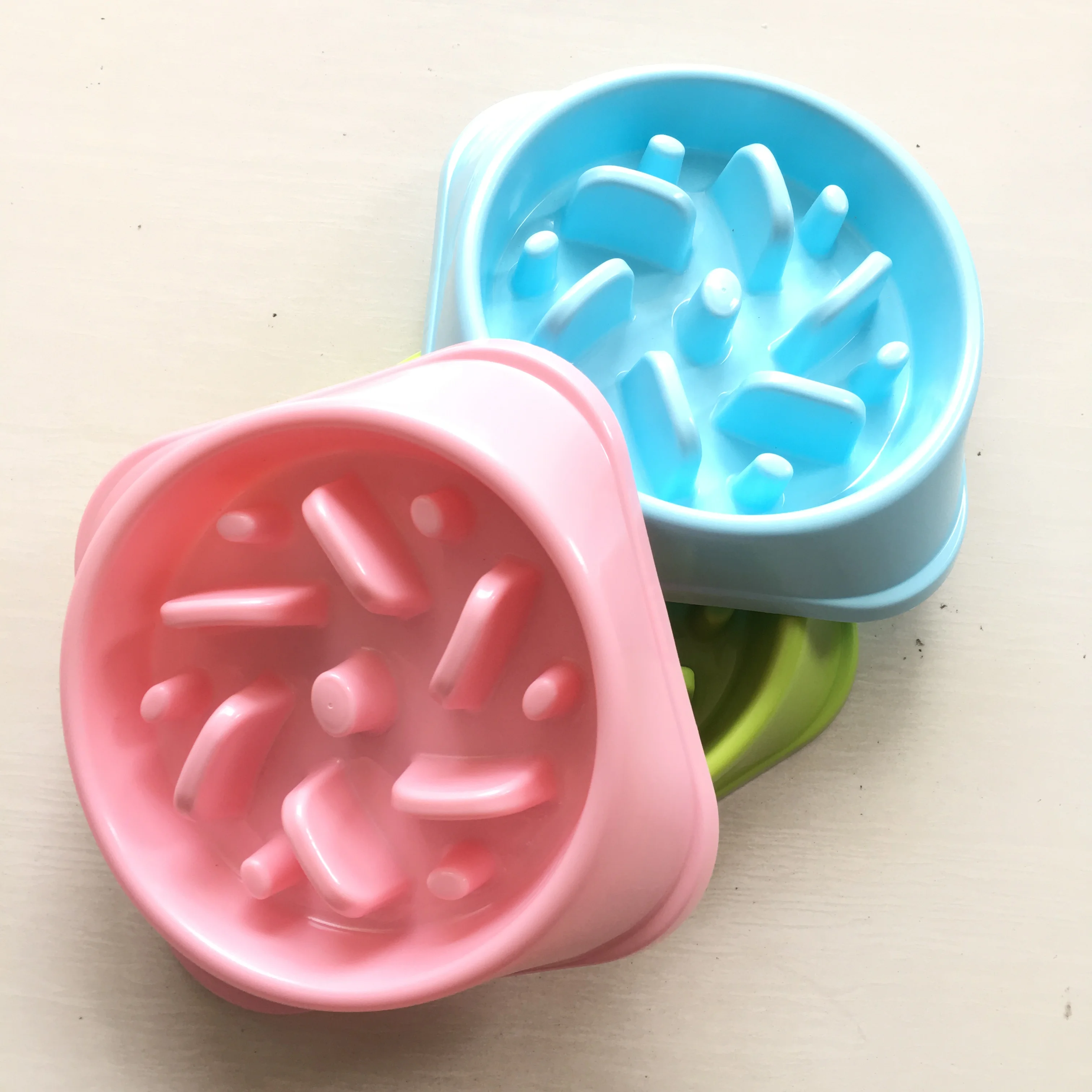 Pet Dog Bowl Healthy Soft Plastic Slow Food Feeder Anti Choke travel bowl for Cat dog feeding Alimentador Lento | Дом и сад