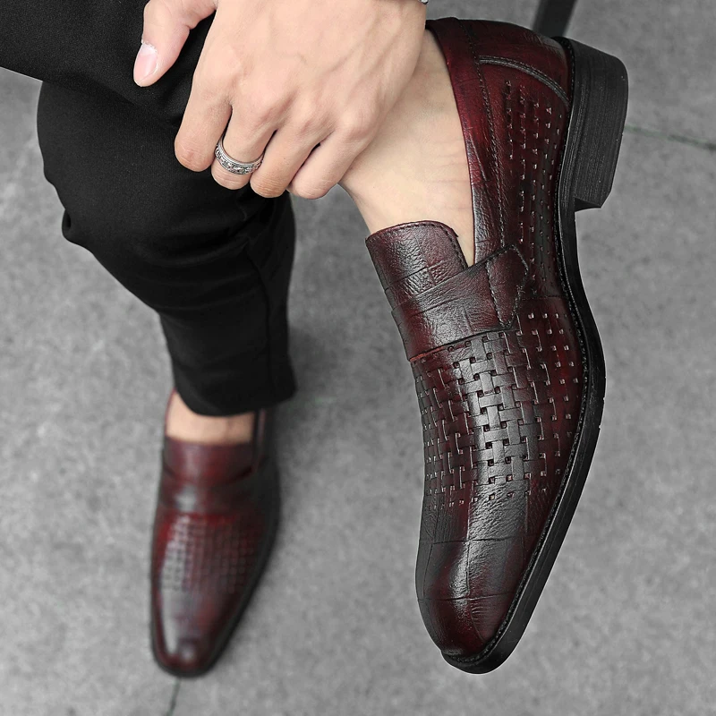 Hollow Forma Brown Pattern on Four Da Vaca Man Para Sapato Black Slip black Couro Genuíno Vestir Casamento Season black brown 2019 brown Sapatos amp; Classic Escritório Homens De Season Hollow Moda Trabalho PTpwpq