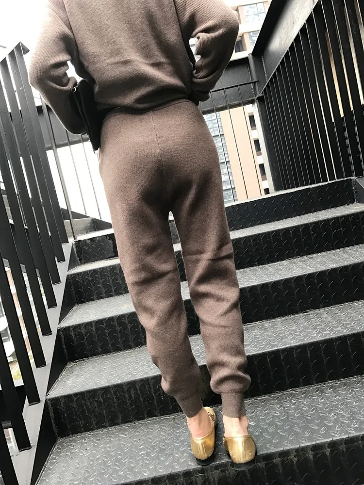 yb9
