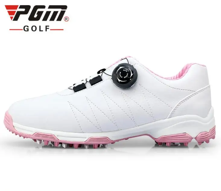 PGM лакированной Дизайн Туфли для гольфа Для женщин Нескользящие Обувь Гвозди Гольф Спортивная обувь Водонепроницаемый дышащая противоскользящие Спортивная Обувь 35-39 - Цвет: Белый