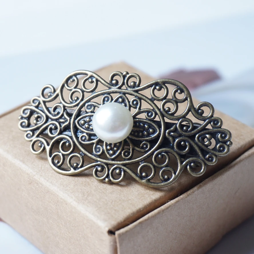 Woman Small Hair Barrettes Metal Pearl Barrettes Fashion vintage Hair