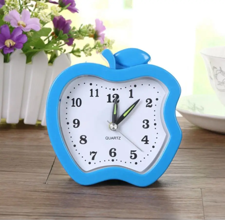 

Mute 3D Apple Shaped Wall Clock Hot Sale reloj de pared with Plastic Material for Home decor saat Clock