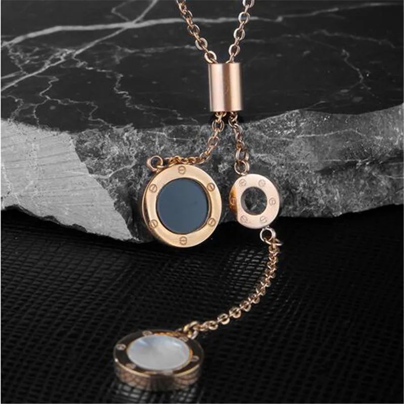Brand classic gold-plated titanium steel refined and elegant two-sided medallion necklace temperament wild tassel necklace tide