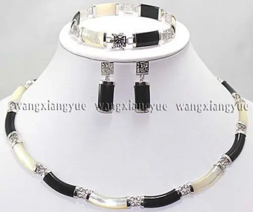 

Hot selling@> Free shippingNatural Black White Jade Link Necklace Bracelet earrings Set Natural jewelry -Bride jewelry free ship
