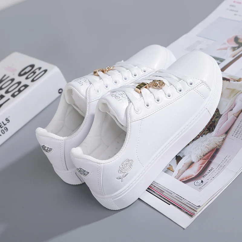 

Casual Shoes Women 2019 Spring Autumn Platform Sneakers Comforthable White Shoes Women Tenis Feminino Casual Female Shoes Woman