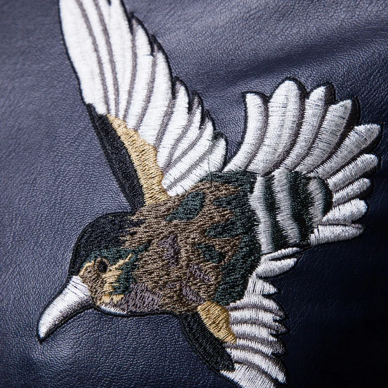 Мужская коричневая кожаная куртка с вышитым Бейсбольным воротником Повседневная кожаная одежда мужская индивидуальная ткань декоративная кожаная одежда