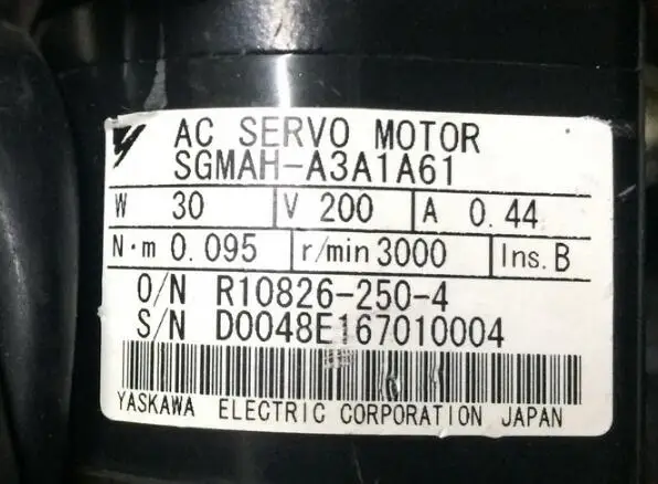 Серводвигатель sgmah-a3a1a61, используется один, 90% появление новых, 3 месяца гарантии