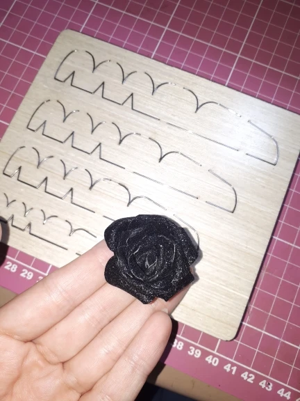 4 шт./лот Новые DIY 3D формы для цветов дерева высечки аксессуары кожаной бумаги