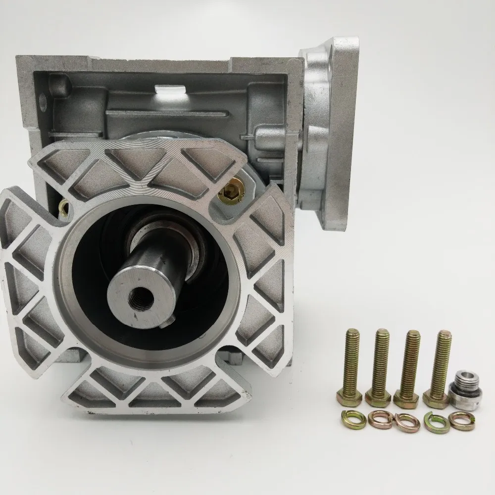 NMRV050-10 with short output flange (4)