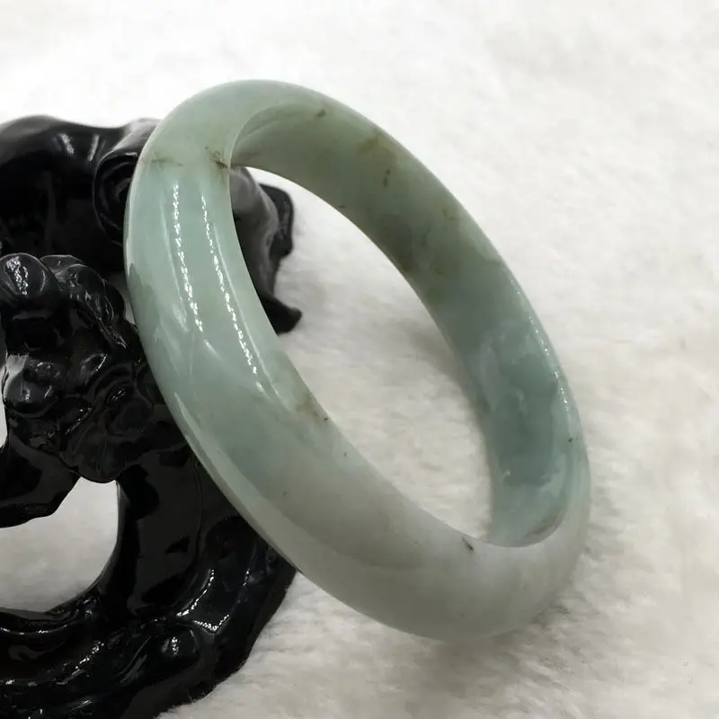 

2905 Certified Grade "A" Natural Green Jadeite Jade Gems Bangle Bracelet