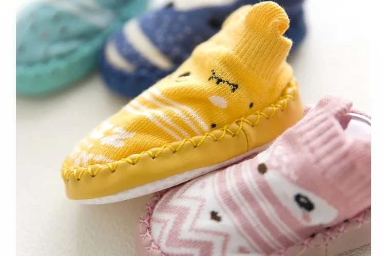 Мода мультфильм детские носки обувь с резиновой подошвой, носки для малышей Детские носки для новорожденных, Для мальчиков и девочек и мальчиков носки-тапочки противоскользящая обувь мягкая подошва носки