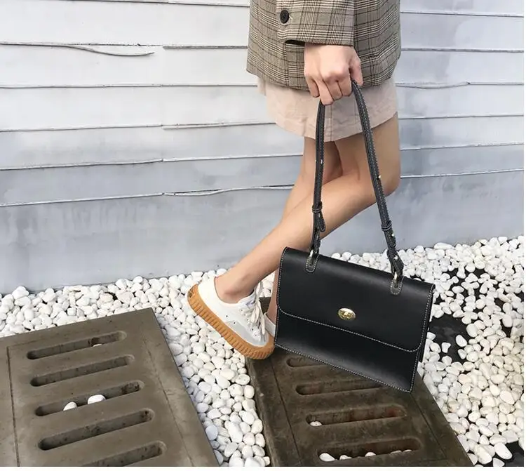 QQ20180906013325