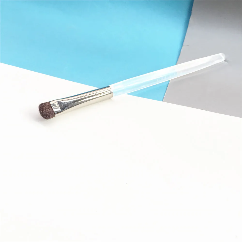 Trish Mcevoy Brush 54 Va Va Voom Smudge Brush _ 3