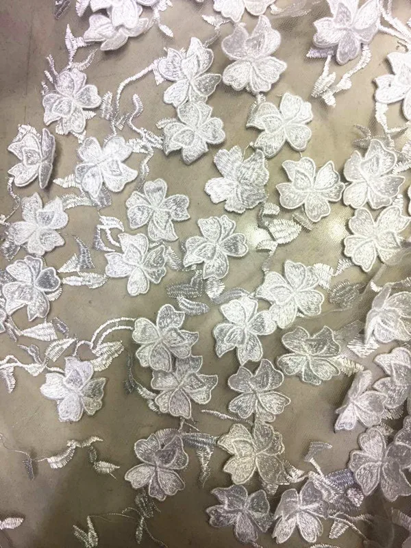 4 ярдов 3D Цветы вышитые кружева ткани цвета слоновой кости белый цветочные для