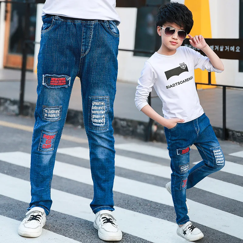 2 Baby Boys Patched Jeans Ripped Denim Pants Letters Applique Broken Hole Trousers Teens Casual Elastic Waist Children Clothing