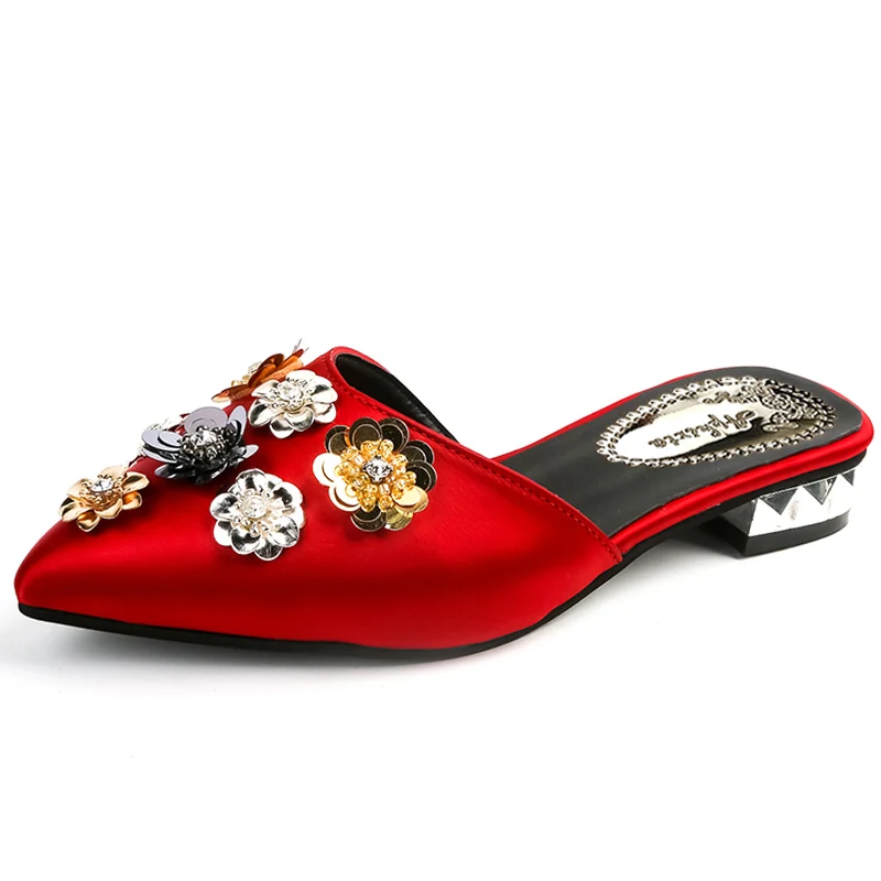 Aphixta/тапочки с розами; женская обувь на низком квадратном каблуке и плоской подошве с цветочным узором; уличные тапочки с острым носком; Большой размер 42 - Цвет: Red-Rose