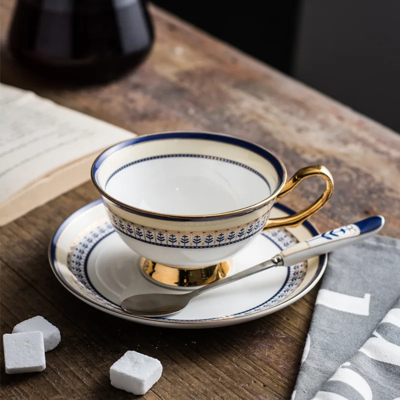 

Retro European Style Coffee Set Tea Set Bone China Cup and Saucer and Spoon 200ml British Aternoon Tea Cup Set Business Gifts