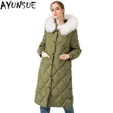 AYUNSUE Новинка зима 95% гусиный пуховик женское длинное пальто с капюшоном парки толстое пальто с воротником из натурального меха енота LX2236