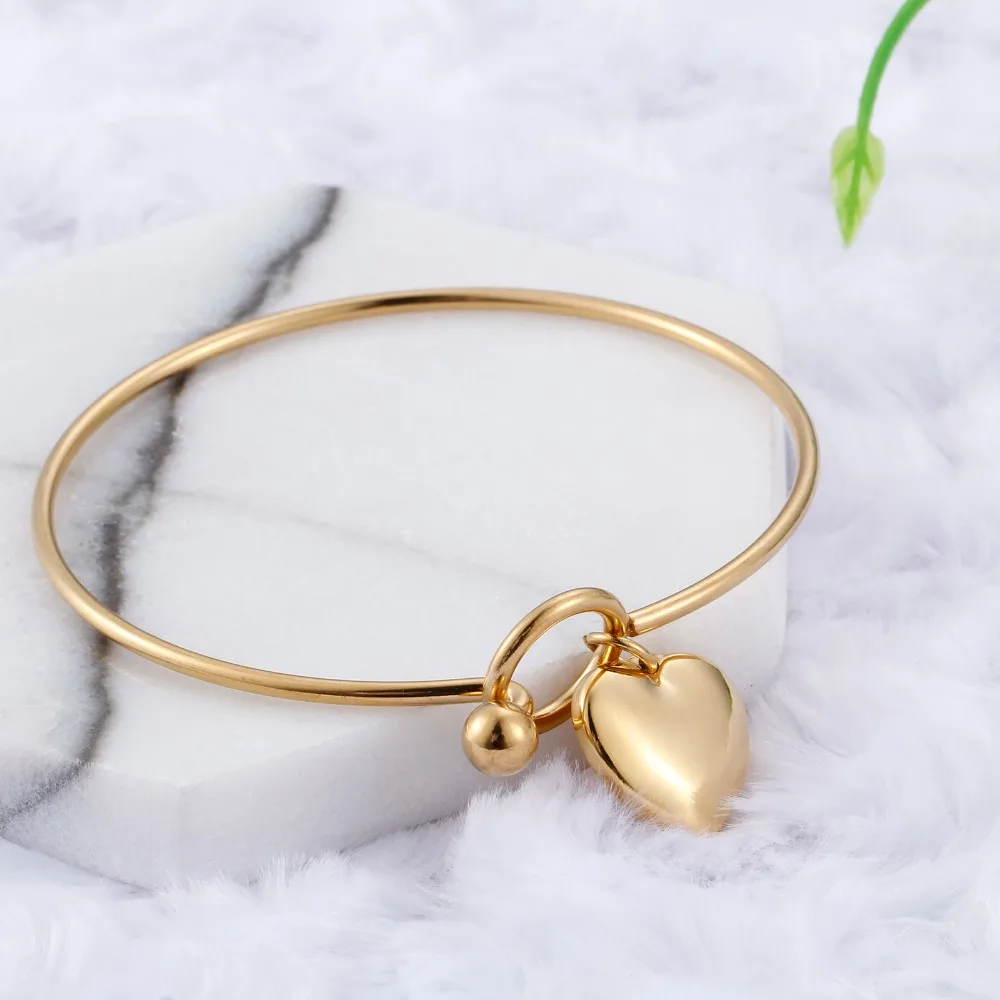 

65mm Inner Size Classic Titanium Stainless Steel Gold Love Hearts Charm Bangle Bracelet For Girls Women Luxury Jewelry