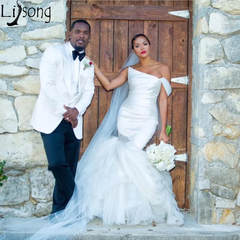 

Vestido de noiva Gorgeous Off the Shoulder Wedding Dress 2019 Mermaid One Shoulder Bridal Gowns Ruffle Skirt Bride Dress Lace Up