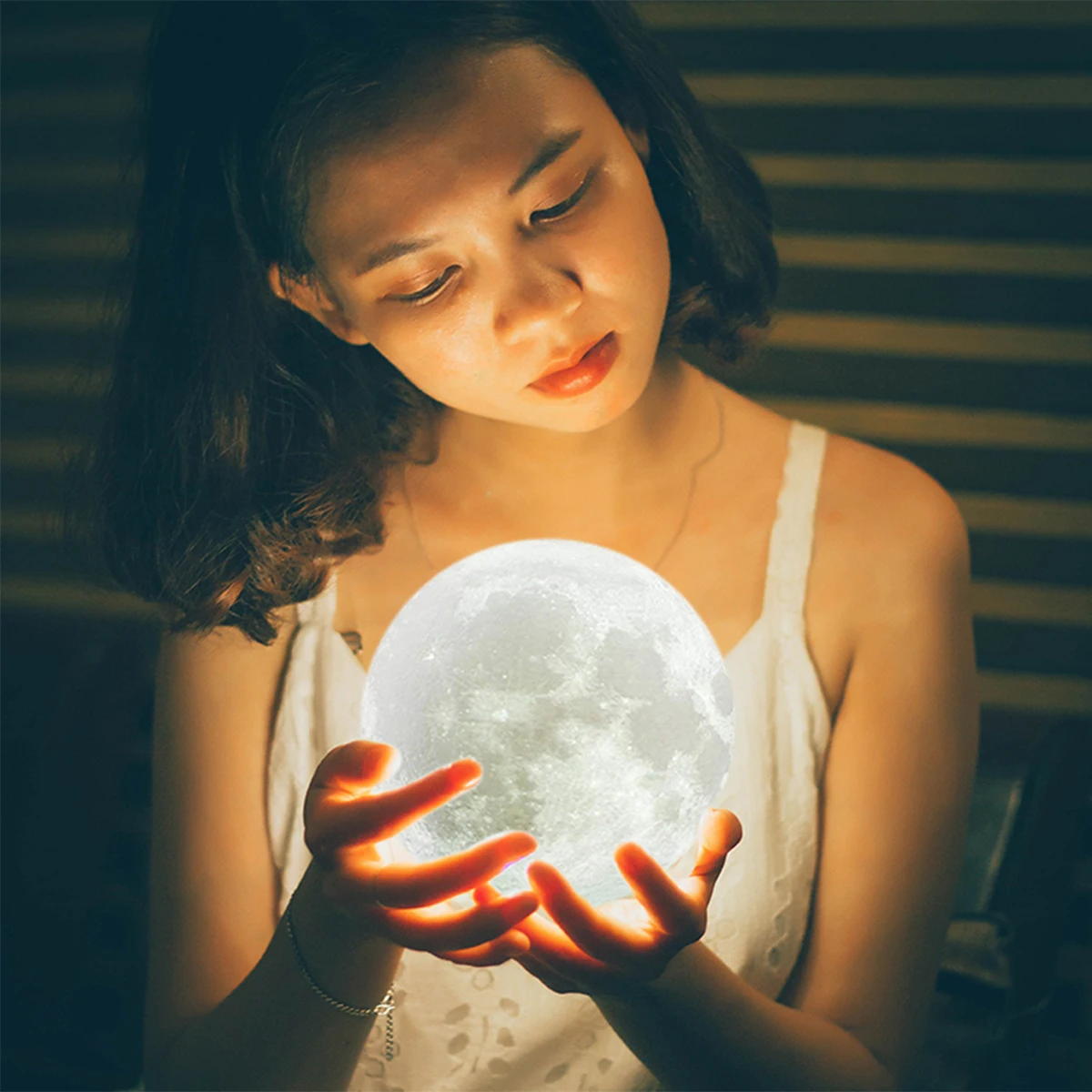 

New Rechargeable 3D Print Moon Lamp 16 Color Change Touch+Slap Switch Bedroom Bookcase Night Light Home Decor Creative Gift