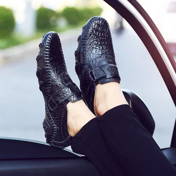 

Summer Hot Casual Men's Shoes Handmade Soft Leather Men's Comfortable & Breathable Peas Shoes First Layer Leather Shoes Male