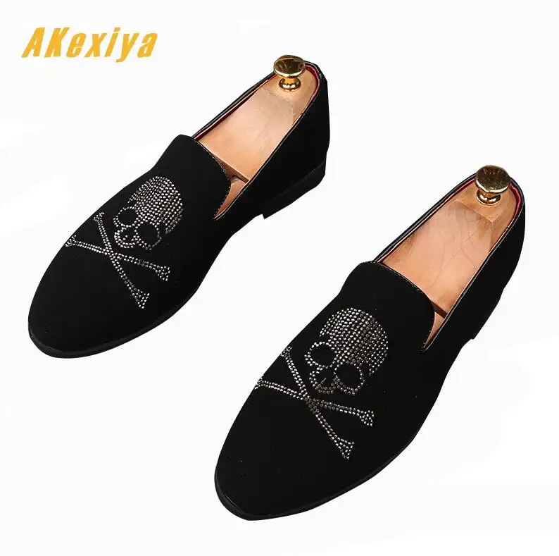 

Fashion Men's British Rhinestone pirate skull flats Dress Shoes Male Wedding Homecoming Evening shoes Sapato Social Masculino