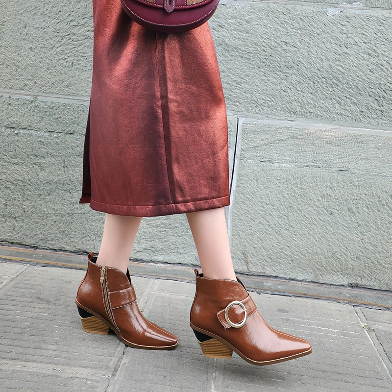 Классические ковбойские ботинки в западном стиле; женские ботильоны; красивые ботинки на квадратном каблуке с острым металлическим носком; женские зимние классические ботинки; Цвет Черный