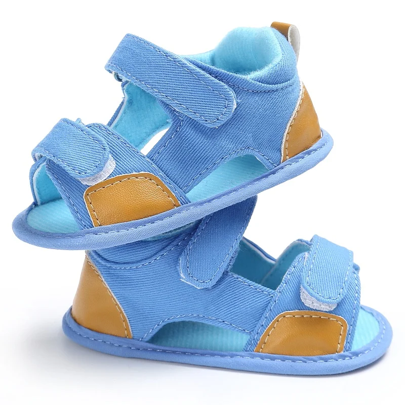 Детские джинсы Летние босоножки с налокотниками, в стиле кэжуал крюк ткань Пляжная для маленьких мальчиков и девочек, мягкая подошва обувь для малышей, Простые сандалии обувь на липучке