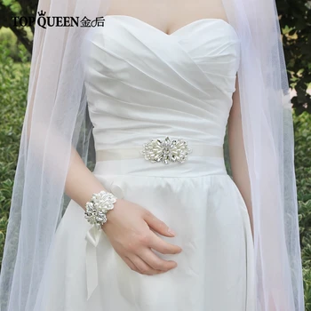 

TOPQUEEN DS35 Wedding Wrist Flowers Rhinestone and pearl Bridesmaid de Marriage Ribbon Tape Crystal Corsages Wristband Flowers