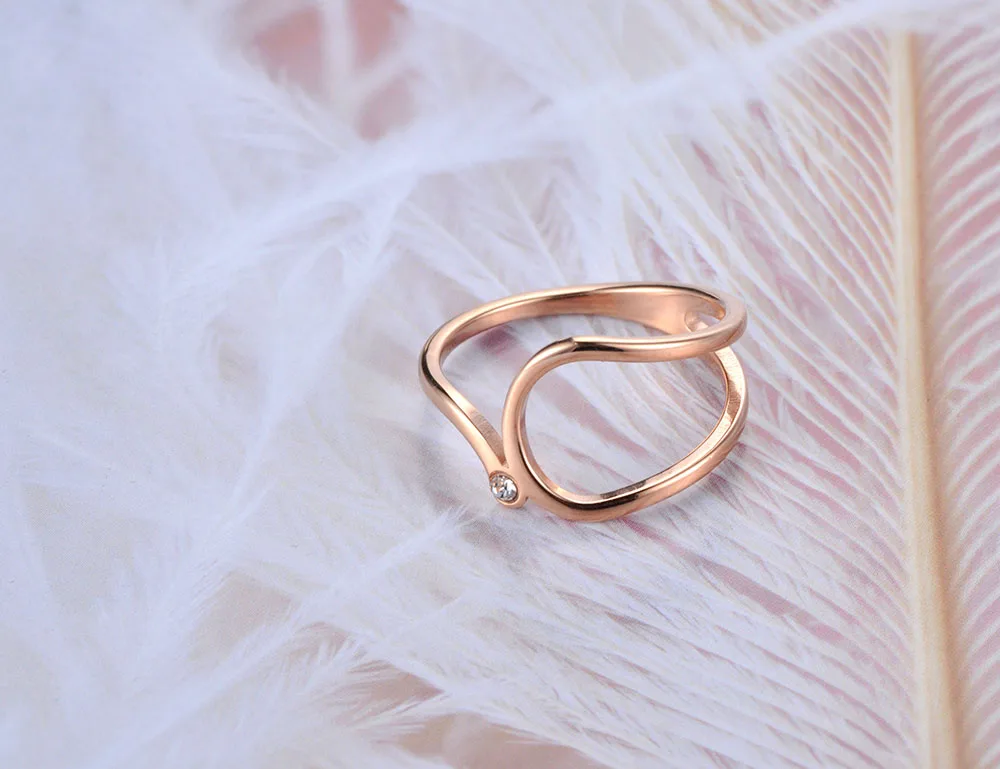 Lokaer простой дизайн CZ Кристалл юбилей кольца ювелирные изделия для женщин девочек розовое золото цвет нержавеющая сталь Diy аксессуары R19021